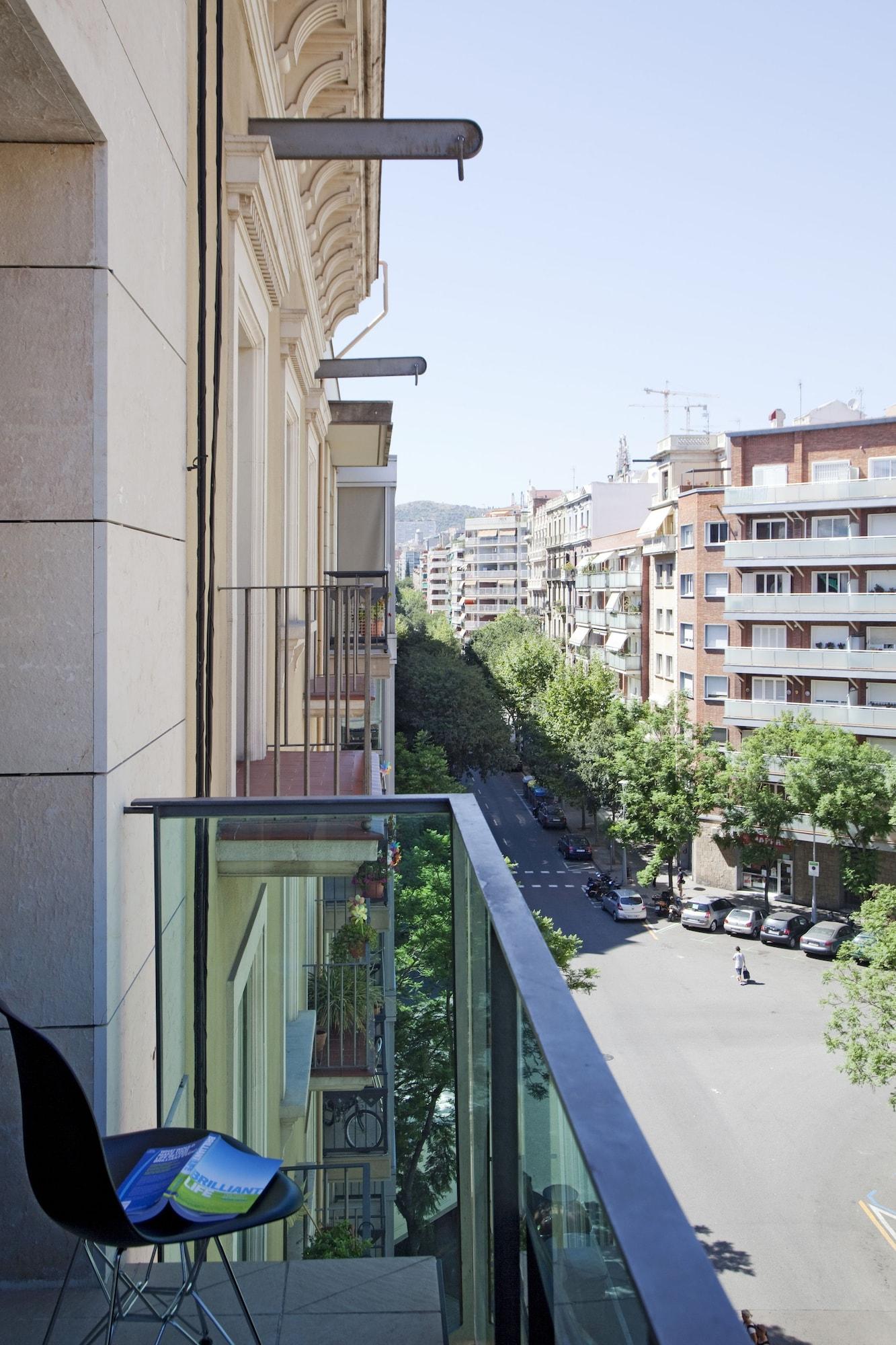 Ainb Sagrada Familia Apartments Barcelona Eksteriør billede